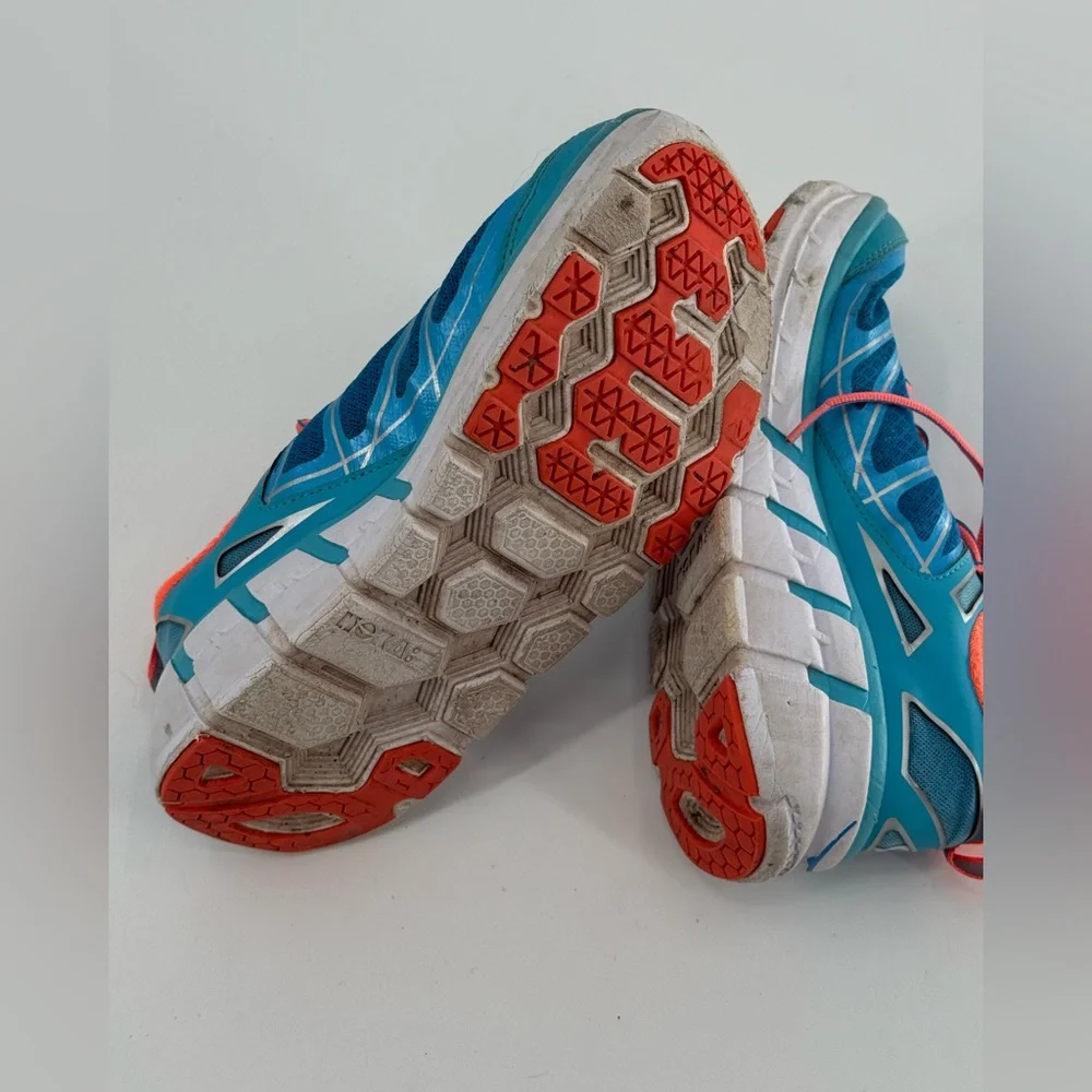 Hoka‎ Woodyssy 7.5